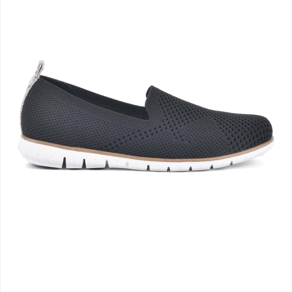 White Mountain Belief Knit Slip-On Flats - Picture 2 of 13